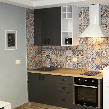 2v1 - Blloku Bkt ティラナ